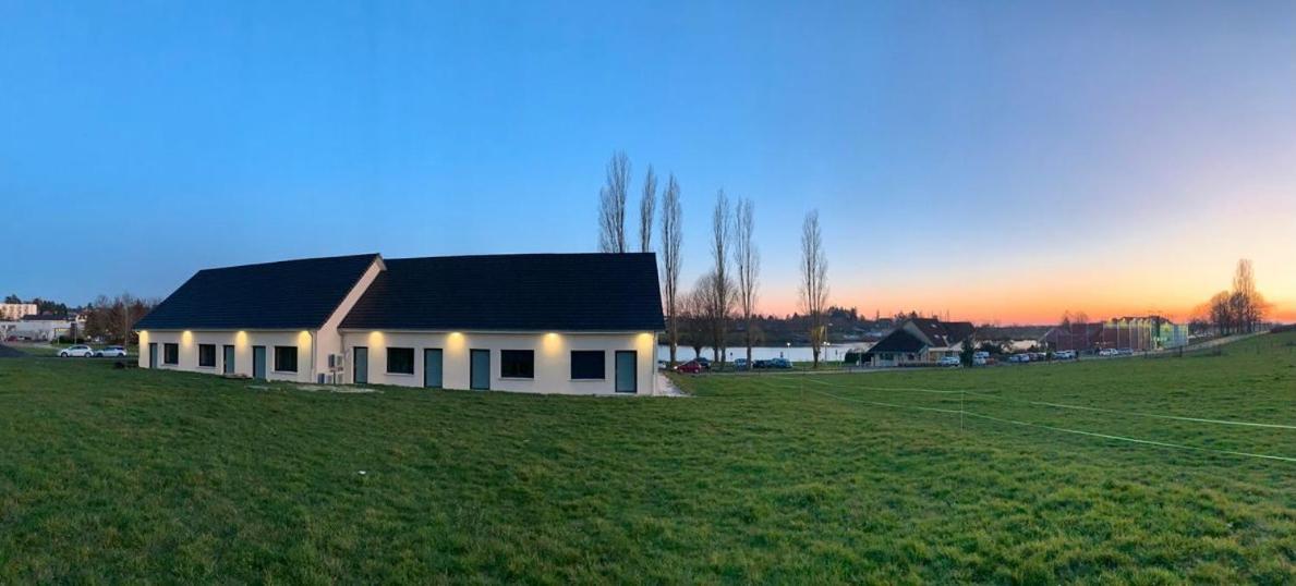 Du Lac - * Bourbon-Lancy